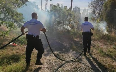 Tűzoltók munkáját segítették rendészeink a hétfő esti Tatai úti tűzesetnél
